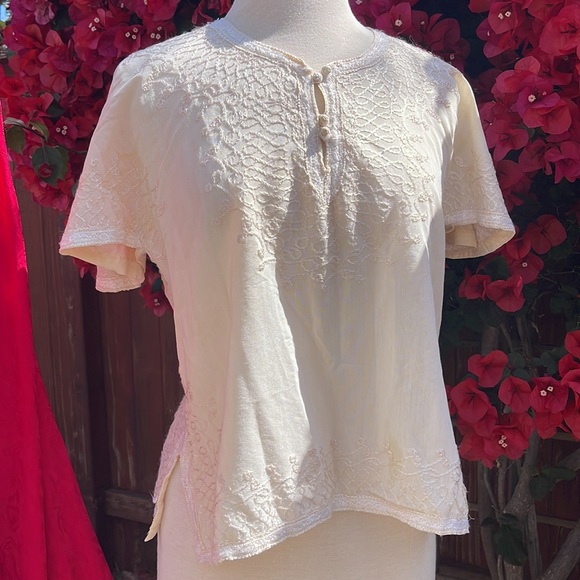 Vintage vanilla cream peasant blouse - Picture 7 of 15